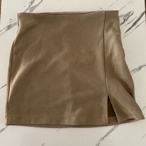 Forever 21 Mini skirt. Suede. Size S